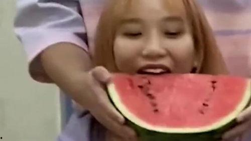 吃瓜的男朋友,他的秘密生活与情感世界