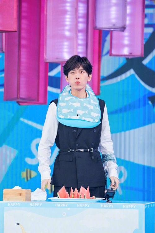 成毅吃瓜用什么,揭秘娱乐圈幕后真相